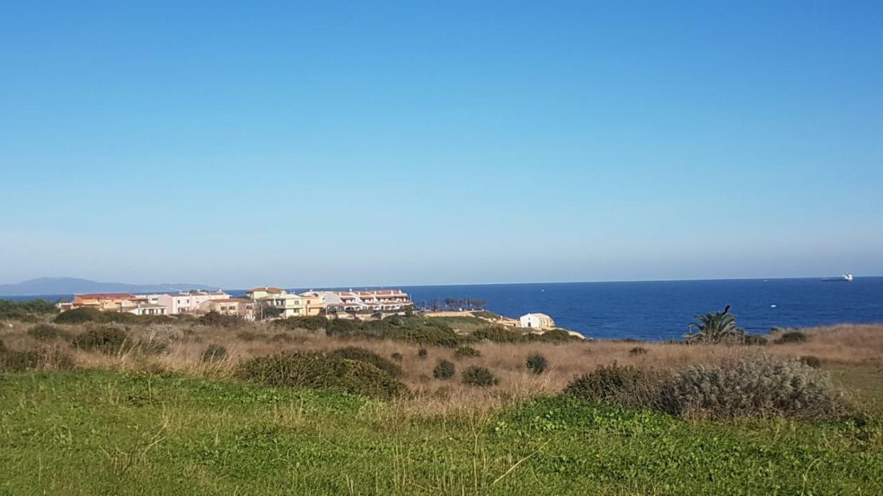 Alma House Lägenhet Porto Torres Exteriör bild