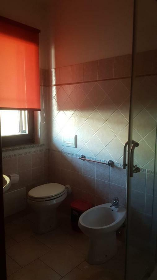 Alma House Lägenhet Porto Torres Exteriör bild